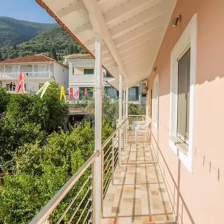 Сasa de vacaciones Oikia Demetria Lefkas *
